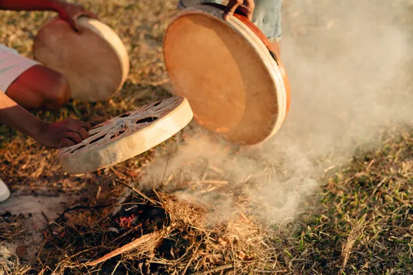 🇲🇺 Breaking surface