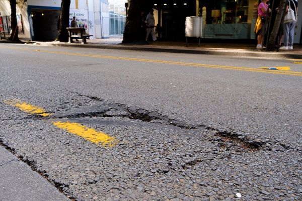 Pothole killer – how trains can save the climate and our highways