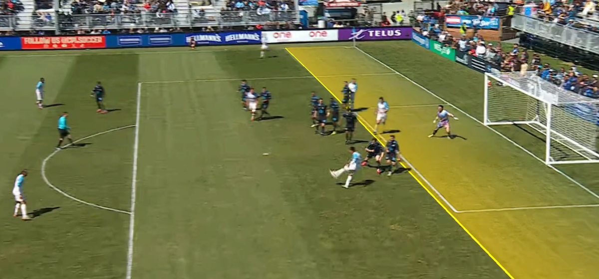 Pierwszy gol po nowej zasadzie spalonego Wengera. Test zmian wywołał dyskusję [WIDEO] Zdjęcie główne wpisu