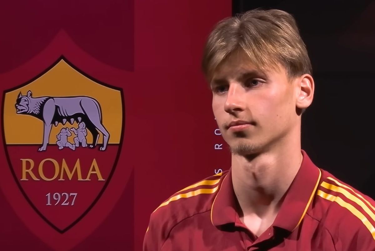 Klub z Premier League złożył propozycję za Jana Ziółkowskiego. AS Roma oczekuje więcej Zdjęcie główne wpisu