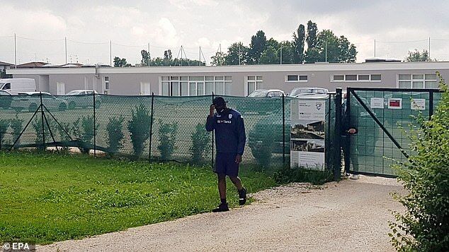 Balotelli przyszedł na trening, a klub nie chciał go wpuścić! Zdjęcie główne wpisu