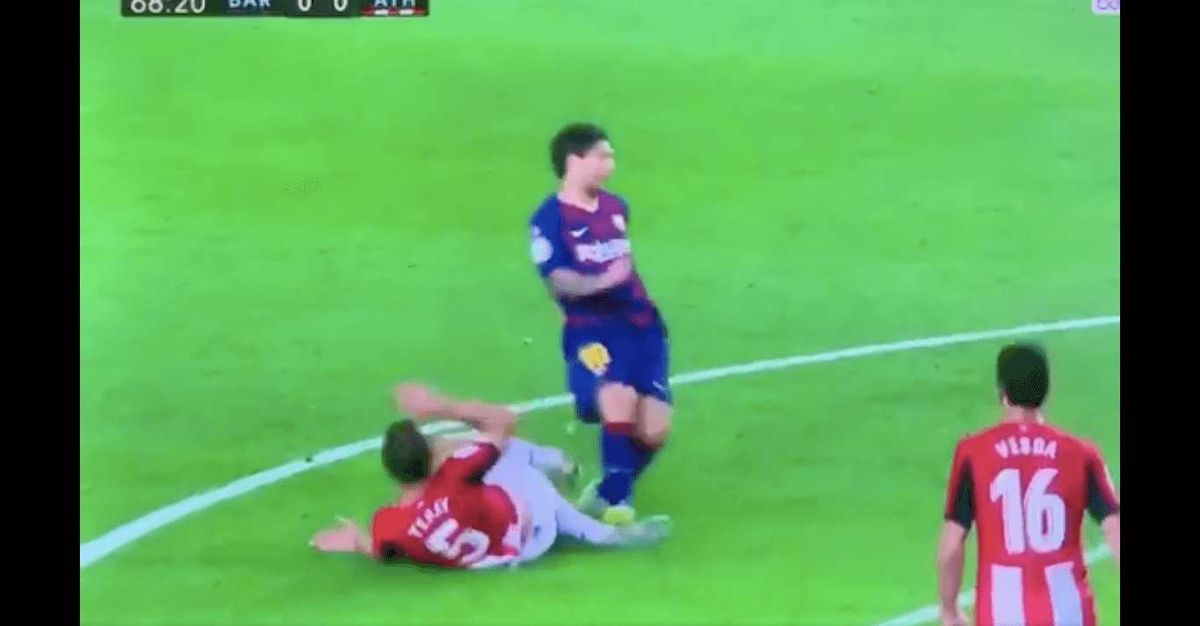 Leo Messi powinien wylecieć z boiska? VAR nie zareagował! Zdjęcie główne wpisu