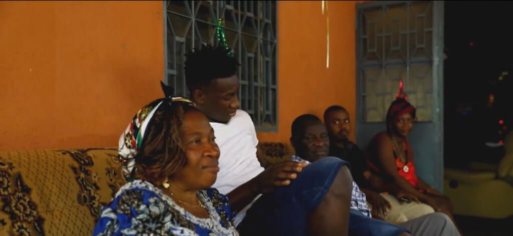 Dzięki niemu wioska będzie miała prąd. Onana postrzegany jako bohater Zdjęcie główne wpisu