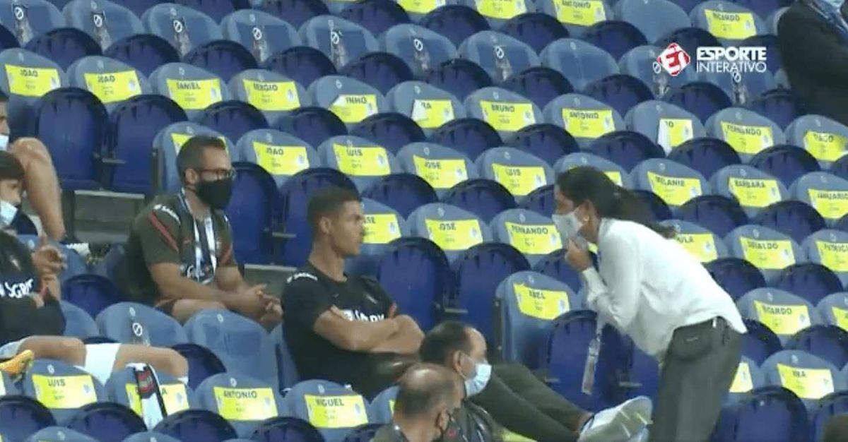 Cristiano Ronaldo upomniany podczas meczu z Chorwacją! Poszło o… Zdjęcie główne wpisu