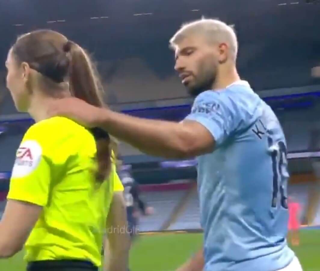Sergio Aguero pod naporem krytyki. „Powinien wiedzieć lepiej” [WIDEO] Zdjęcie główne wpisu