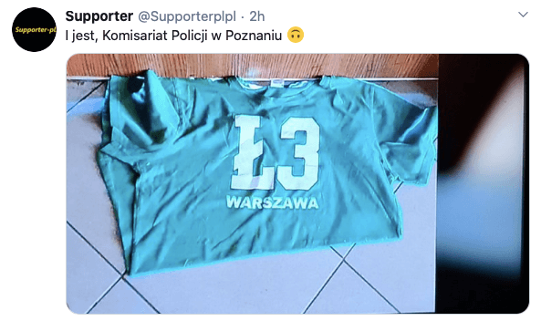 Na komendzie w Poznaniu znaleziono koszulkę Legii! Służyła za wycieraczkę! Zdjęcie główne wpisu