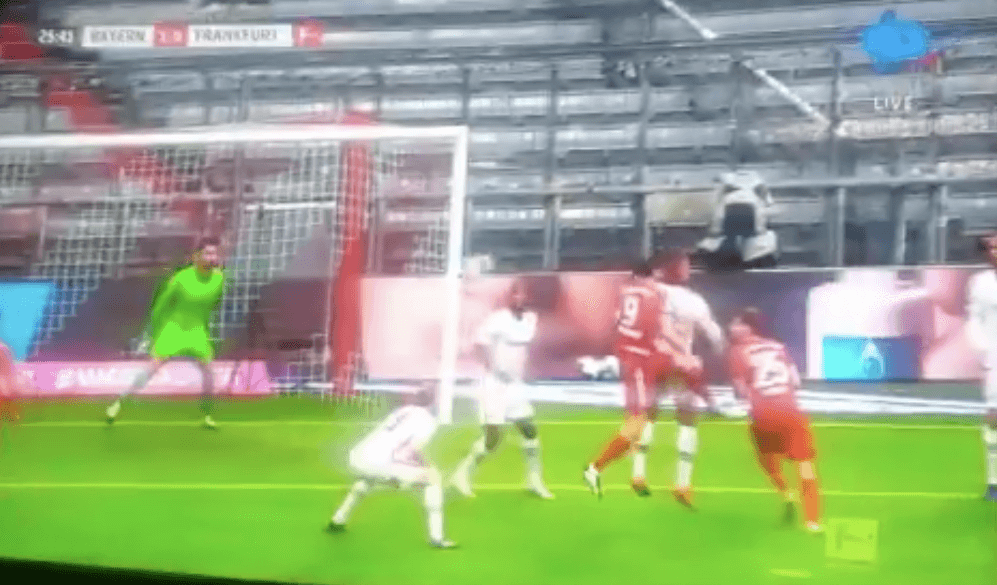 Lewy znowu strzela! Fantastyczna główka Polaka [WIDEO] Zdjęcie główne wpisu