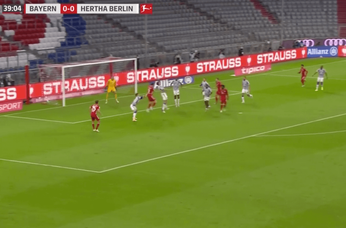 Lewandowski daje prowadzenie Bayernowi w meczu z Herthą! Zdjęcie główne wpisu