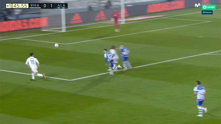 Rywal ciągnął Marcelo za włosy, a arbiter nie podyktował karnego! [WIDEO] Zdjęcie główne wpisu