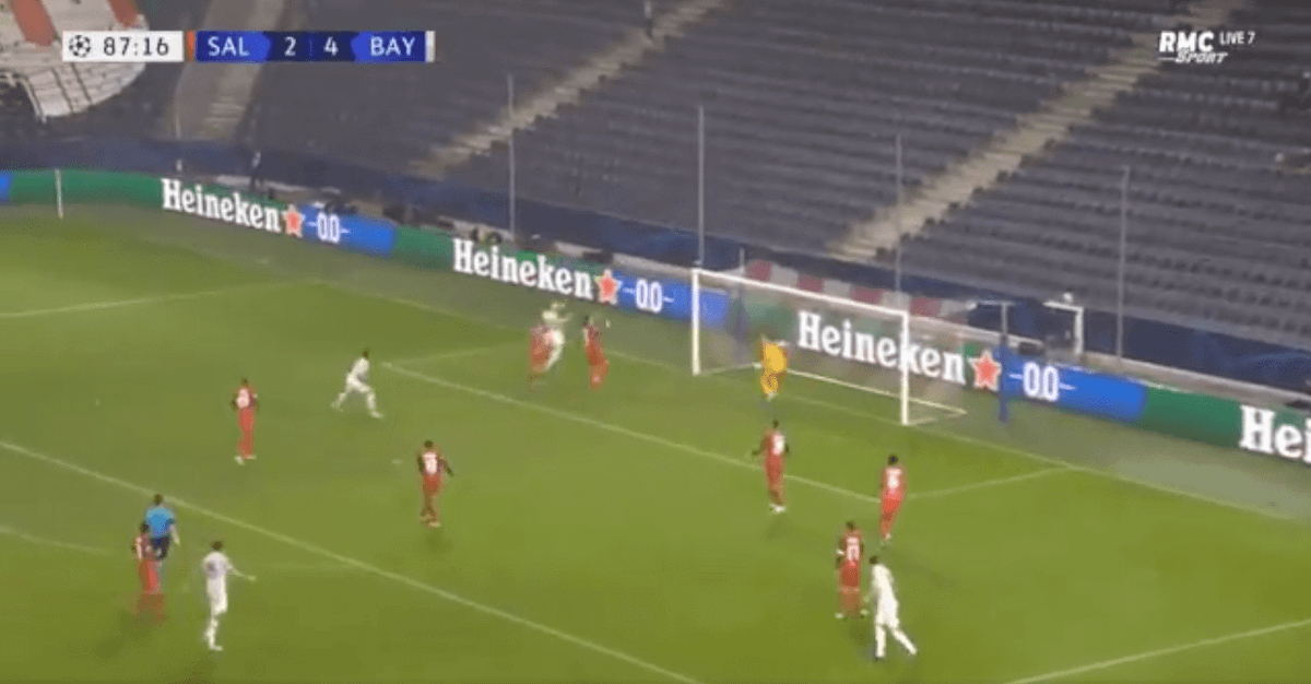 Lewandowski z dubletem! Świetna główka Polaka [WIDEO] Zdjęcie główne wpisu