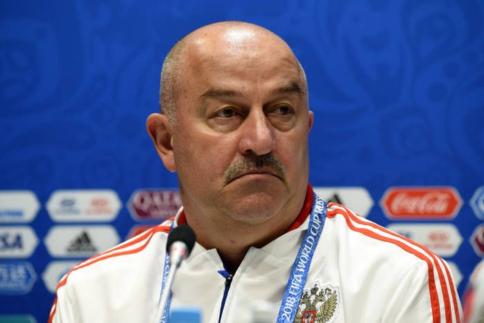 Kapitalna anegdota Komorowskiego o Czerczesowie. „Przed nosem przeleciał mi but” Zdjęcie główne wpisu