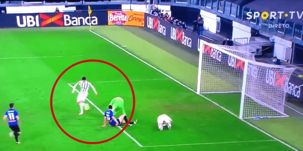 Ekstraklasa w Serie A. Kuriozalny strzał piętką Alvaro Moraty [WIDEO] Zdjęcie główne wpisu