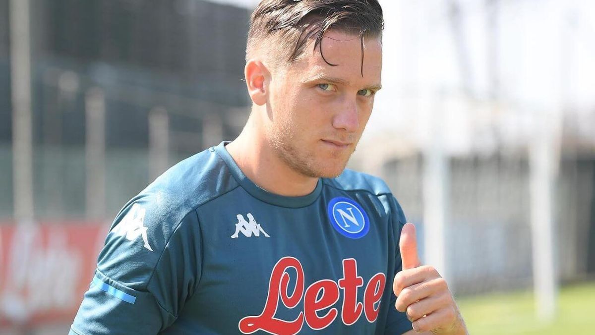 Piotr Zieliński dumny po spotkaniu z FC Barceloną. Opowiedział też o odczuciach ws. Michniewicza Zdjęcie główne wpisu