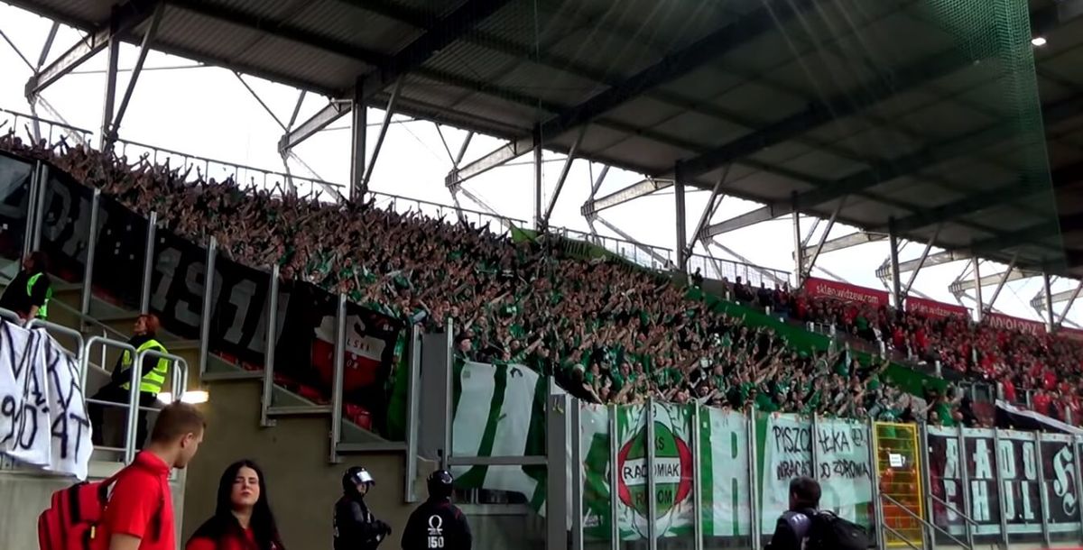 Radomiak ukarany za zachowanie kibiców! Mecz z Piastem bez publiczności Zdjęcie główne wpisu