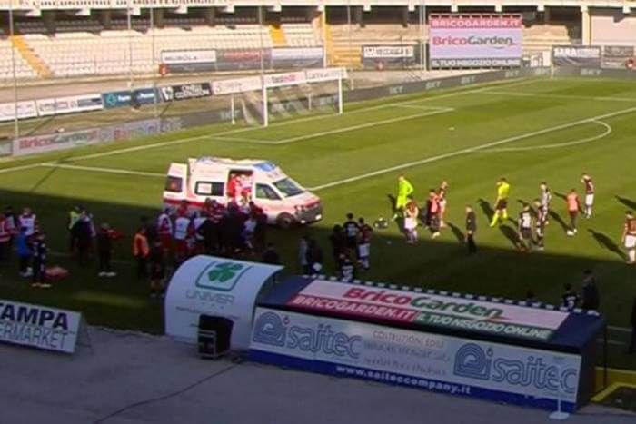 Patryk Dziczek stracił przytomność w trakcie meczu. Polak trafił do szpitala [WIDEO] Zdjęcie główne wpisu