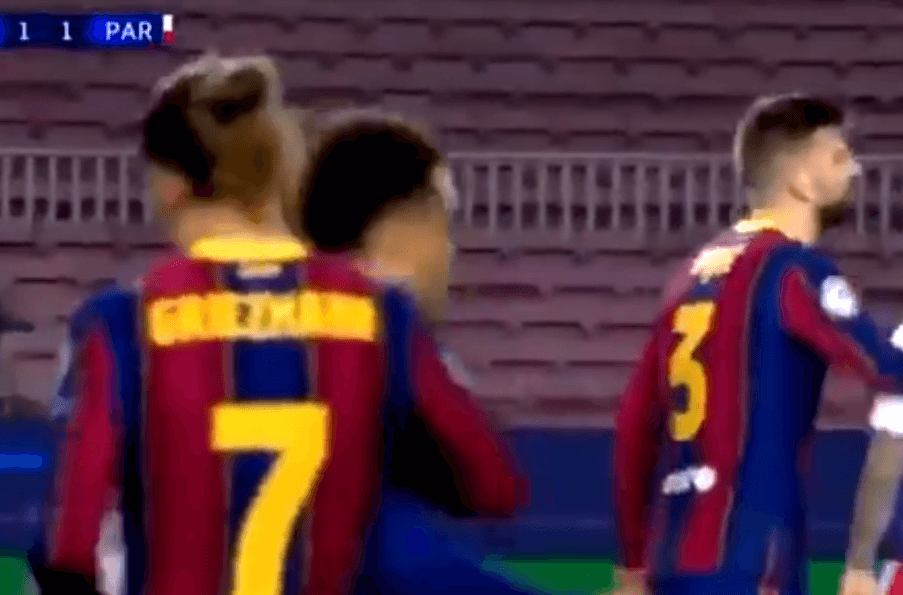 Griezmann i Pique pokłócili się w trakcie meczu z PSG. Ciężka atmosfera w Barcelonie [WIDEO] Zdjęcie główne wpisu