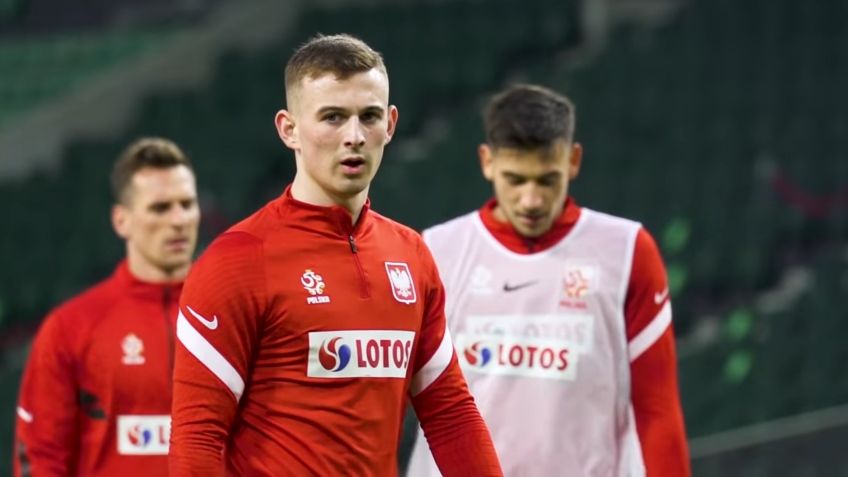 Zaskakujący transfer Kacpra Kozłowskiego. Fabrizio Romano ujawnia szczegóły Zdjęcie główne wpisu