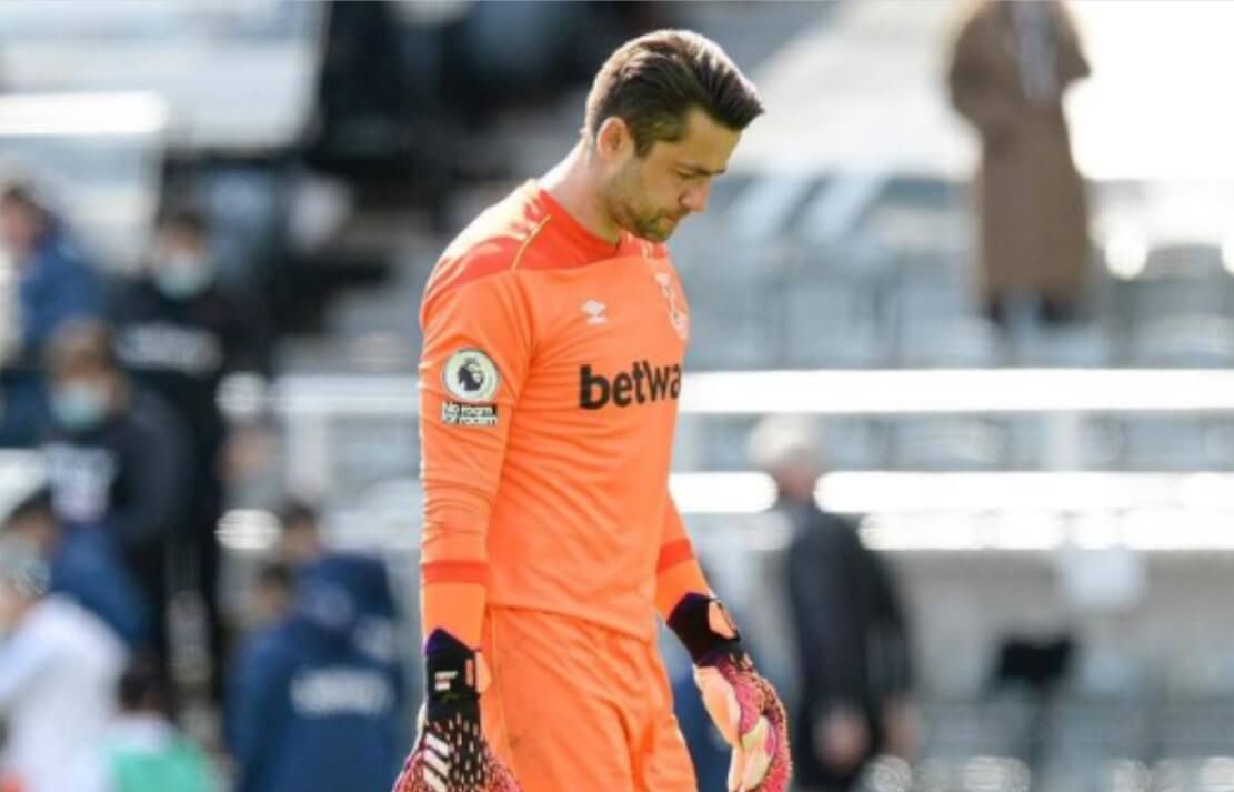 Fabiański krytykowany za grę nogami przeciwko Liverpoolowi. Media oceniły Polaka Zdjęcie główne wpisu