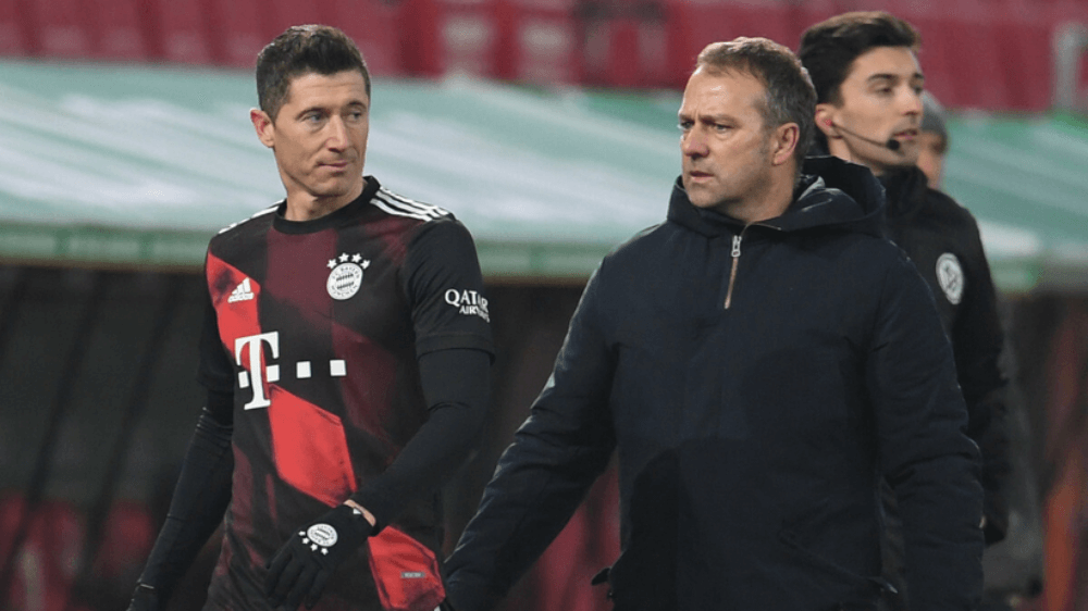 To Flick zmotywował Lewandowskiego do pobicia rekordu Bundesligi. „Ty możesz to pobić” Zdjęcie główne wpisu