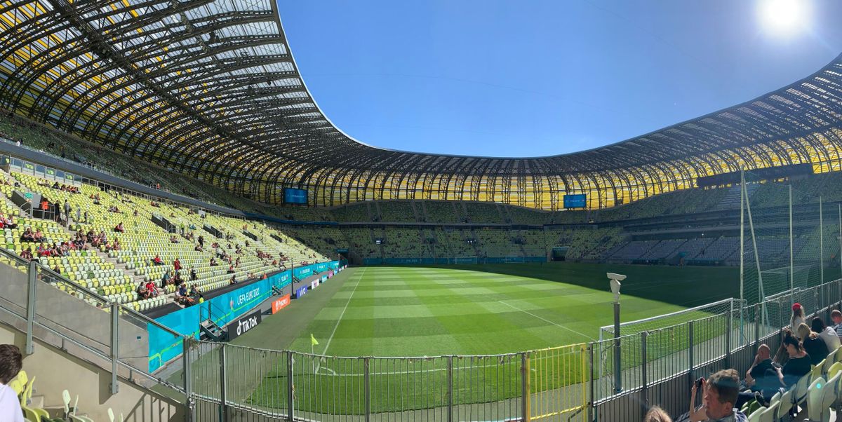 Prezydent Gdańska o incydencie na meczu Lechii. „Ani jedna złotówka z kieszeni podatników nie trafi na pokrycie szkód” Zdjęcie główne wpisu