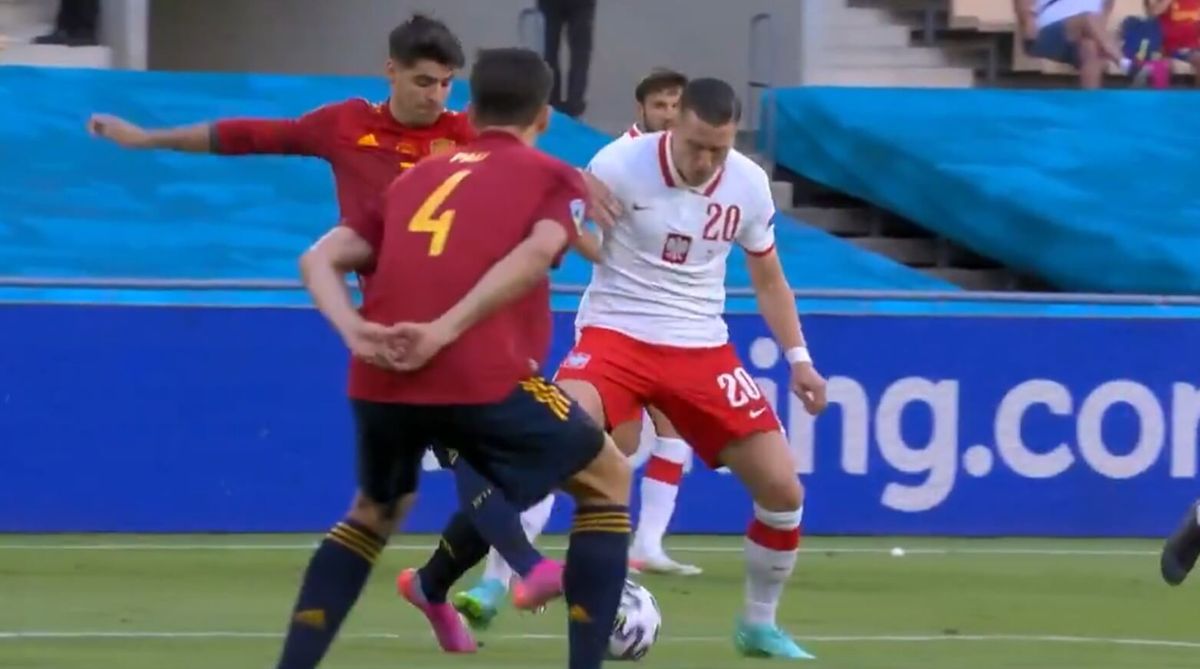 Czy reprezentacji Polski należał się rzut karny? Kontrowersyjna decyzja sędziego na początku spotkania [WIDEO] Zdjęcie główne wpisu