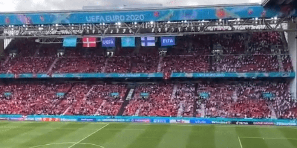 Piękne zachowanie duńskich i fińskich kibiców. Naprzemiennie skandują nazwisko Eriksena [WIDEO] Zdjęcie główne wpisu