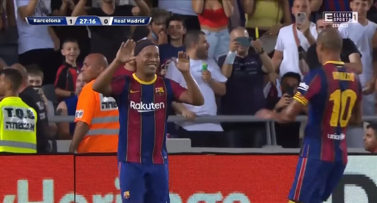 Ronaldinho wciąż to ma! Brazylijczyk z bramką w meczu legend Barcelony i Realu Madryt [WIDEO] Zdjęcie główne wpisu