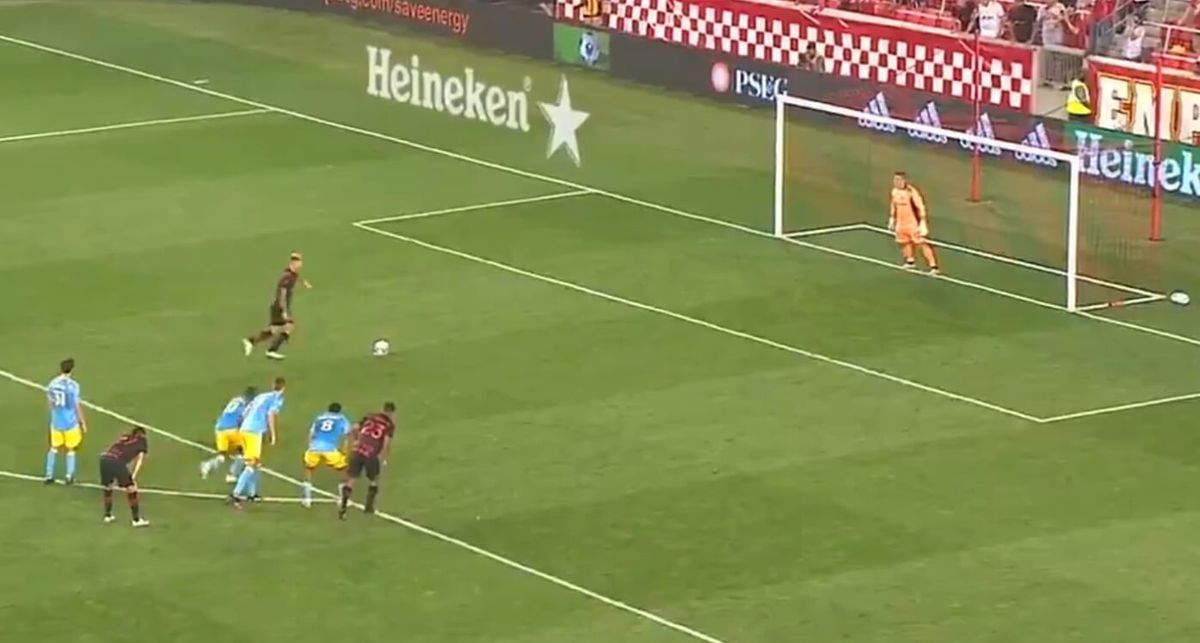 Patryk Klimala z bramką w polskim meczu. Pewnie pokonał bramkarza z jedenastu metrów [WIDEO] Zdjęcie główne wpisu