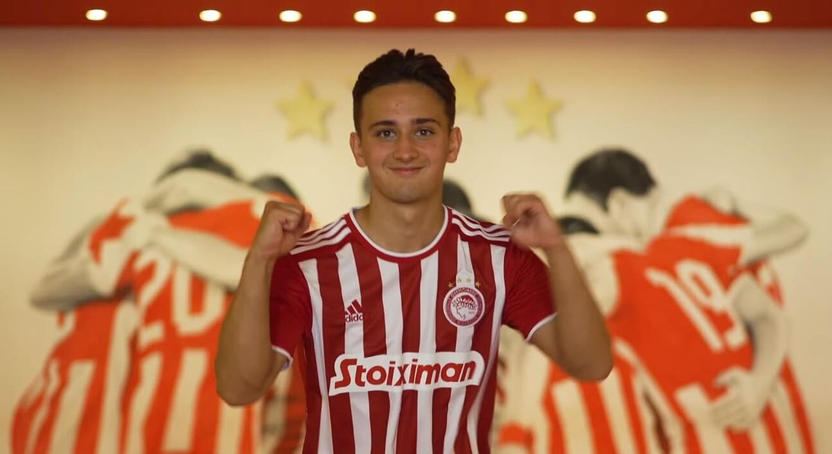 Michał Karbownik ma spory problem. Polak skreślony przez Olympiakos w Lidze Europy Zdjęcie główne wpisu