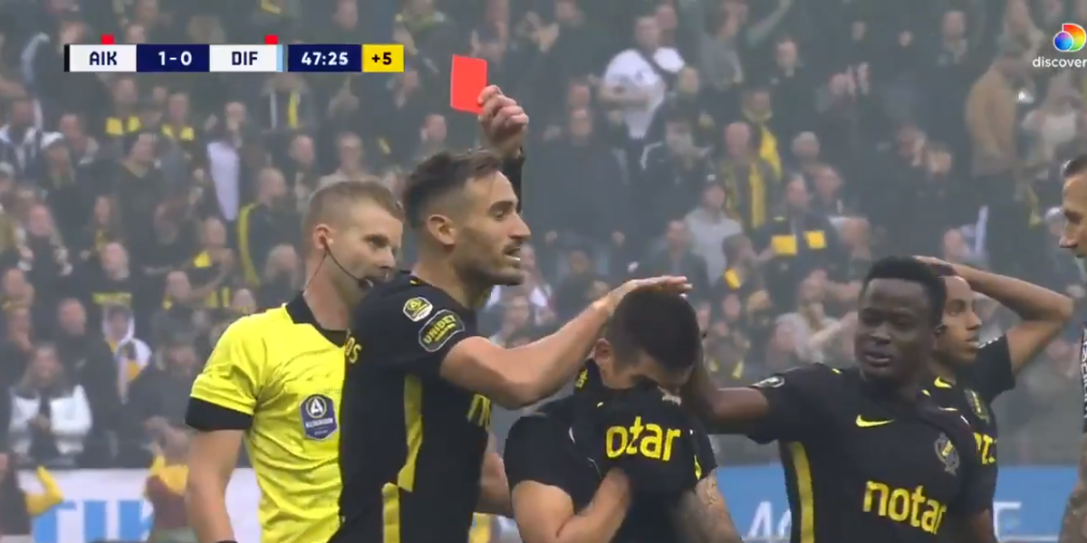 Najgłupsza czerwona kartka w historii? Piłkarz wyleciał z boiska po bramce… [WIDEO] Zdjęcie główne wpisu