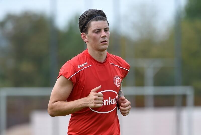 Decydujące miesiące dla Dawida Kownackiego. „Musi odpalić w drugiej połowie sezonu” Zdjęcie główne wpisu