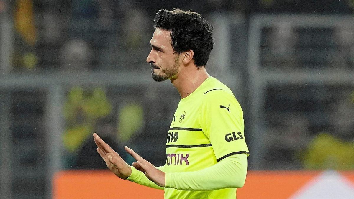 Mats Hummels ostro ocenił swoją czerwoną kartkę. „To absurdalnie zła decyzja” Zdjęcie główne wpisu