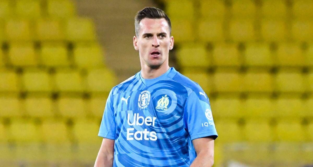 Francuzi bez ogródek o grze Milika. „Co za niezdarność. Zmarnował wiele okazji” Zdjęcie główne wpisu