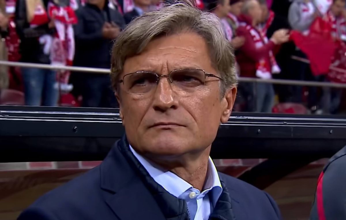 Adam Nawałka miał wiele ofert pracy. Żadnej nie wykorzystał. Trener miał ważne powody Zdjęcie główne wpisu