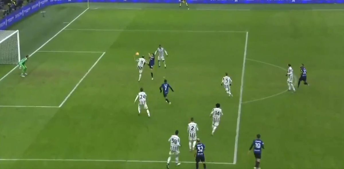 Inter z Superpucharem Włoch! Co zrobiła obrona Juventusu w ostatniej minucie?! [WIDEO] Zdjęcie główne wpisu