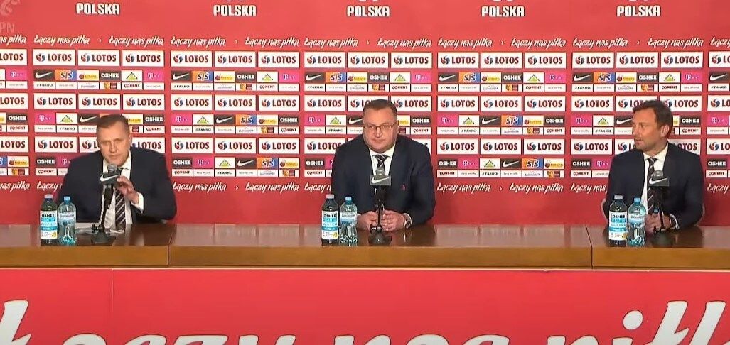 Gorąco na konferencji Czesława Michniewicza. „To Pan powinien być oskarżonym!” Zdjęcie główne wpisu