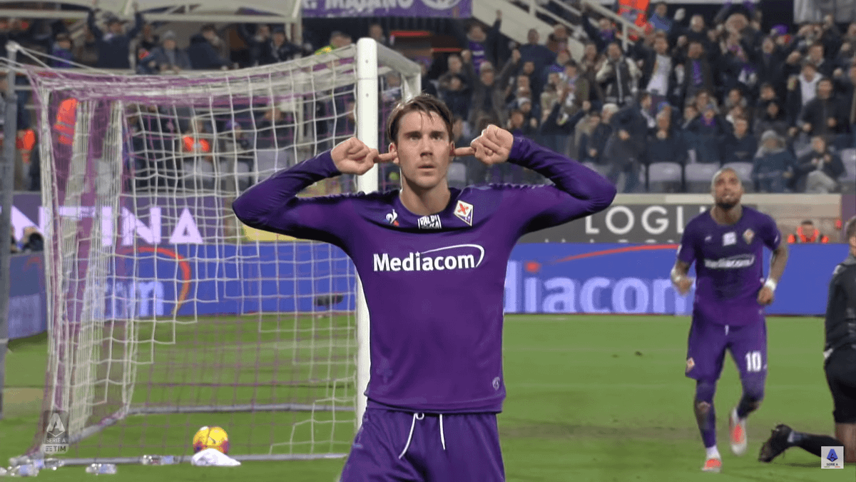 Kolejny Polak w Fiorentinie? Włoski klub planuje szybko znaleźć zastępstwo za Dusana Vlahovicia Zdjęcie główne wpisu