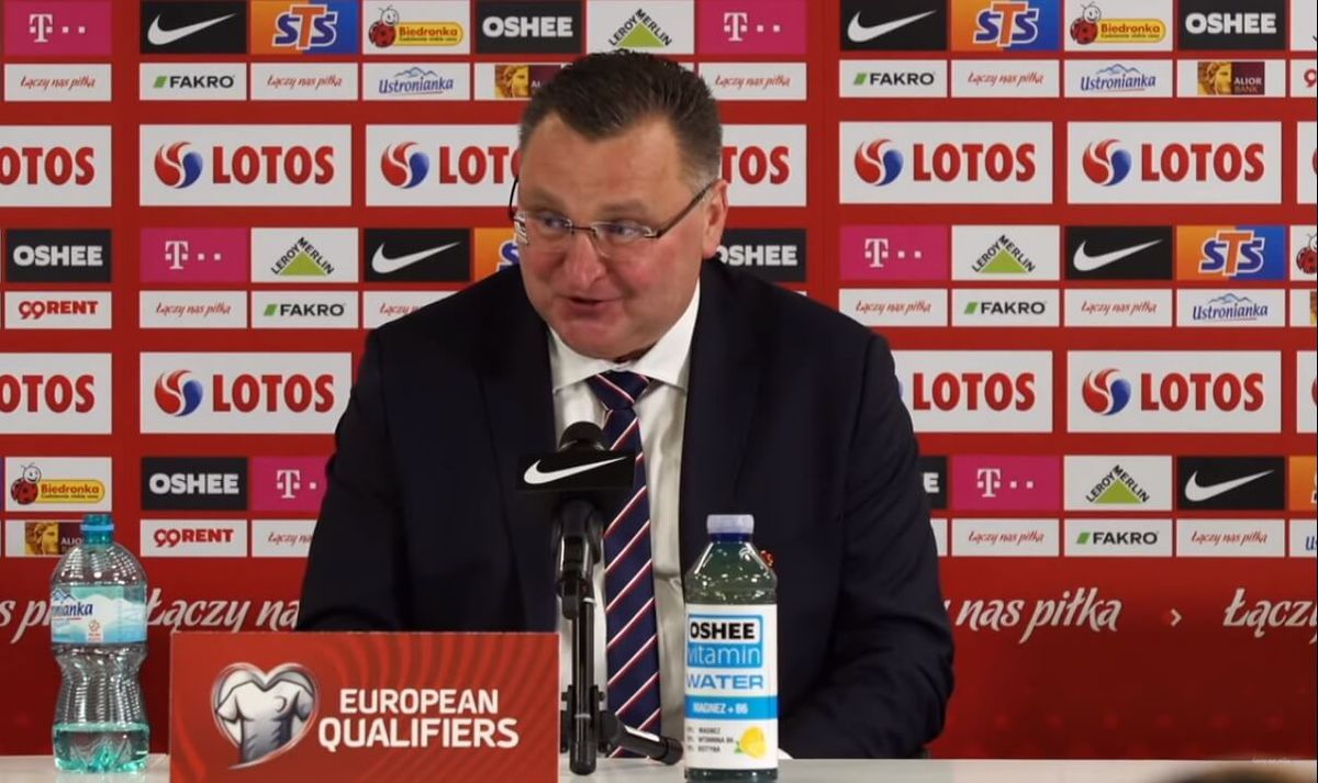 Góralski do Michniewicza po otrzymaniu żółtej kartki: „Trenerze, musimy jeszcze podostrzyć” [WIDEO] Zdjęcie główne wpisu