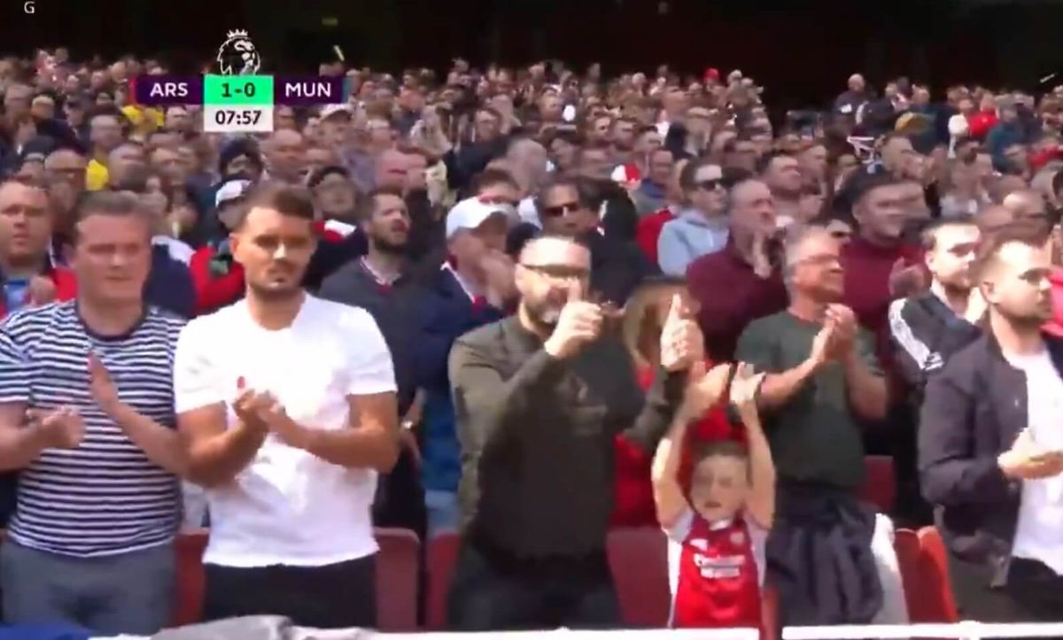 Kibice Arsenalu wsparli Cristiano Ronaldo. Oklaski na Emirates Stadium [WIDEO] Zdjęcie główne wpisu
