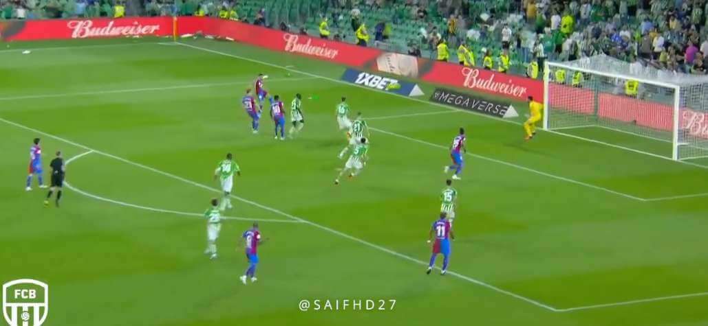Atomowy wolej Alby w meczu z Realem Betis. Barcelona wyrywa zwycięstwo w ostatnich sekundach [WIDEO] Zdjęcie główne wpisu