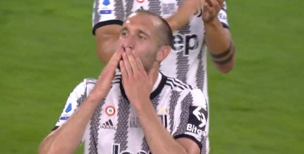 Giorgio Chiellini po siedemnastu latach odchodzi z Juventusu. Piękne sceny na Allianz Stadium [WIDEO] Zdjęcie główne wpisu