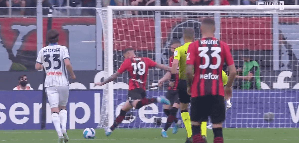 Niesamowity rajd Theo Hernandeza! AC Milan coraz bliżej mistrzostwa [WIDEO] Zdjęcie główne wpisu