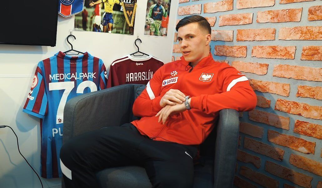 Konrad Michalak może zmienić otoczenie. Oferta z nietypowego kierunku Zdjęcie główne wpisu