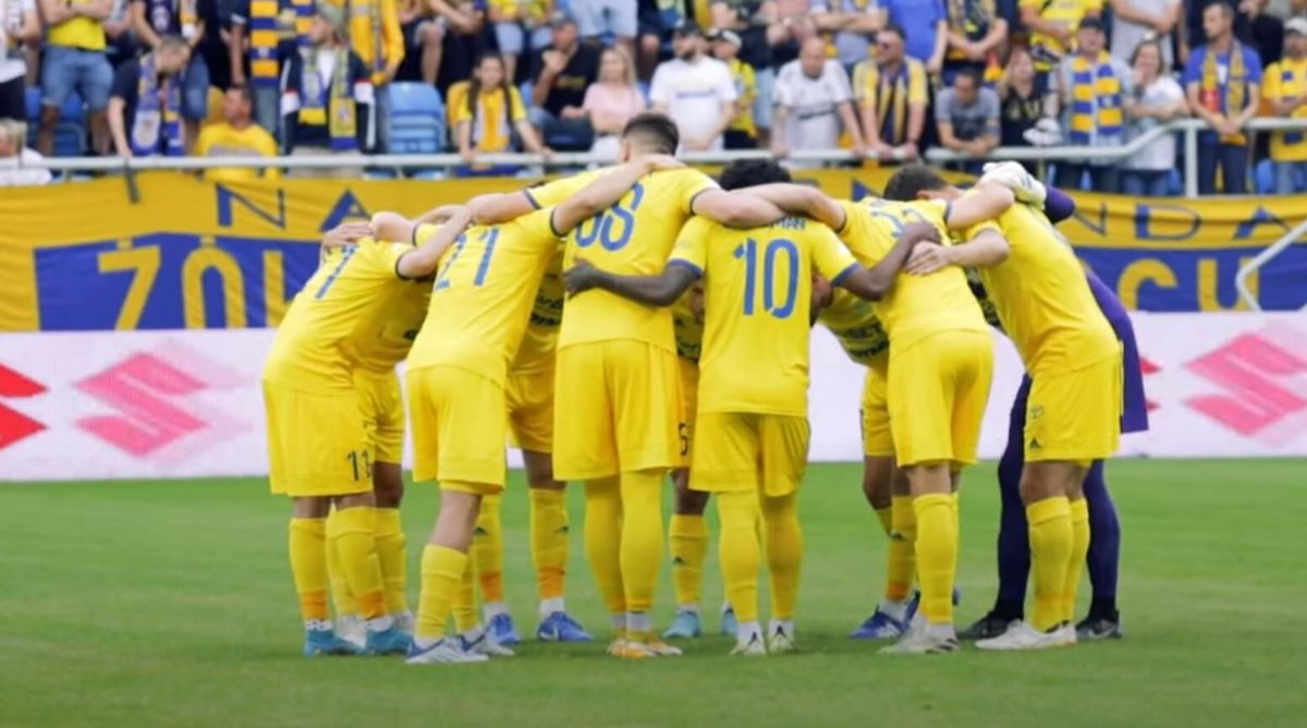 Arka Gdynia złożyła wniosek o stanowisko Kolegium Sędziów PZPN. Chodzi o ostatni mecz z Wisłą Kraków Zdjęcie główne wpisu