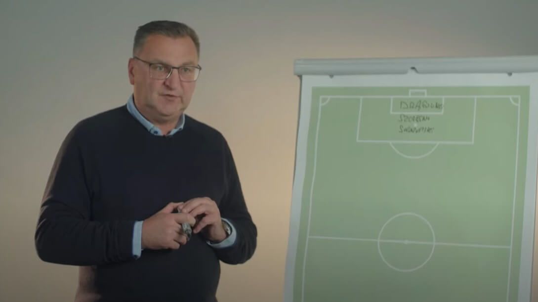 Wiceprezes Abha FC skomentował zatrudnienie Czesława Michniewicza. „Wykonał świetną pracę na MŚ” Zdjęcie główne wpisu