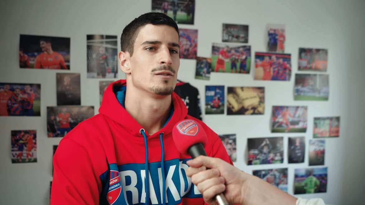 Powraca temat transferu Vladana Kovačevicia. Bramkarz Rakowa jest na liście życzeń klubu z Bundesligi Zdjęcie główne wpisu