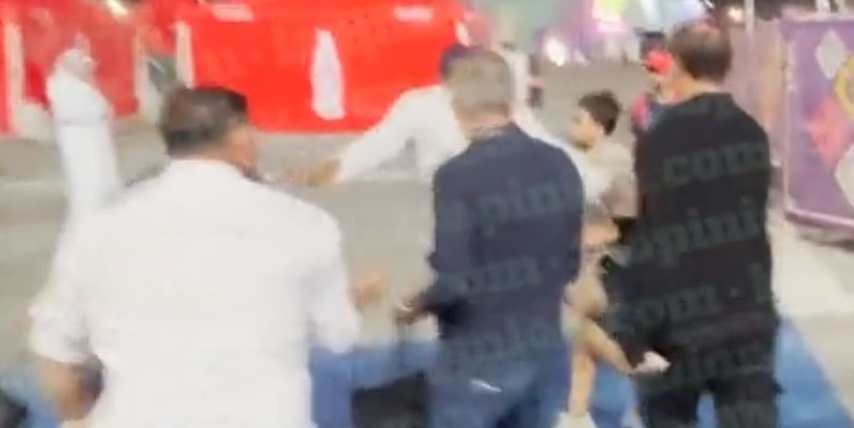 Zachowanie niegodne legendy. Samuel Eto’o kopnął kibica po meczu Brazylii z Koreą Południową [WIDEO] Zdjęcie główne wpisu