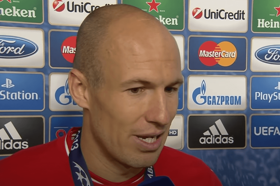 Arjen Robben odwiedził piłkarki Holandii przed mundialem. Były piłkarz Bayernu przekazał im nietypową radę Zdjęcie główne wpisu