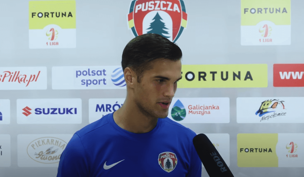 Kewin Komar opowiedział o pobiciu na festynie. Bramkarz Puszczy przerwał milczenie głośnym wywiadem Zdjęcie główne wpisu