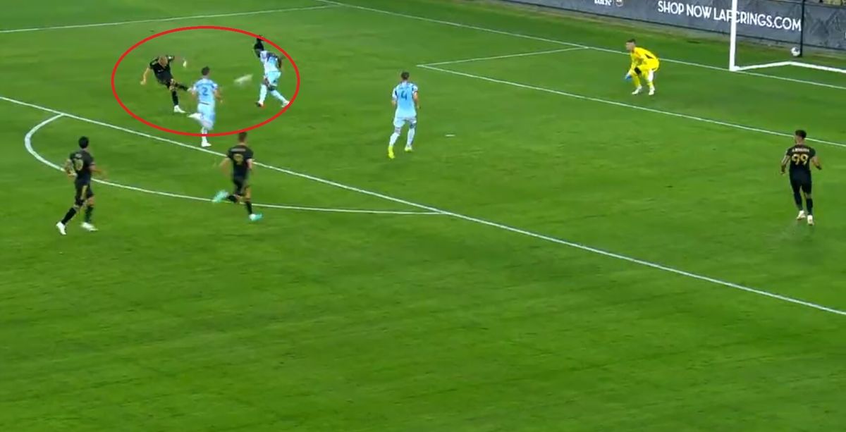 Kolejna bramka Mateusza Bogusza w MLS. Ależ przymierzył! [WIDEO] Zdjęcie główne wpisu